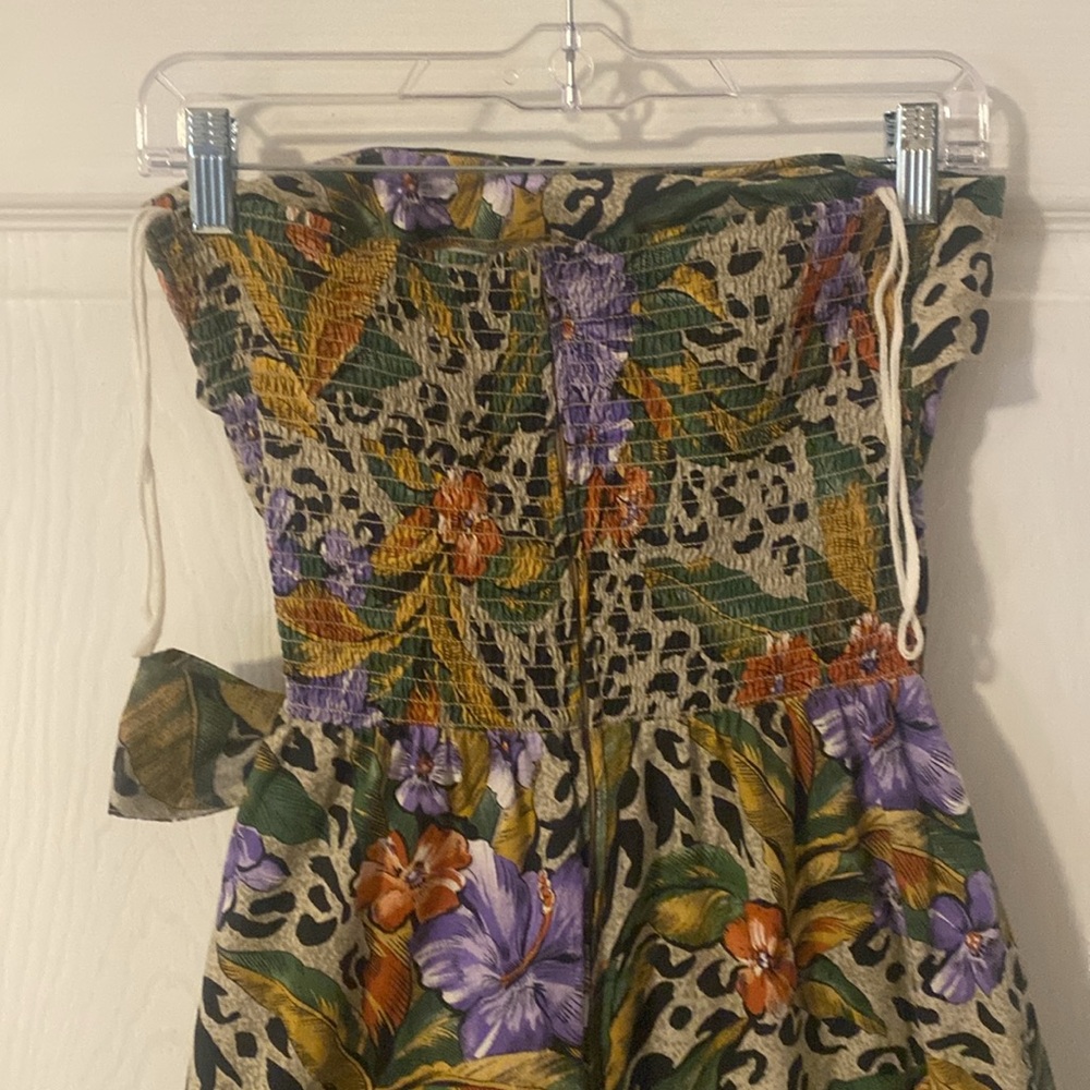 Tommy Bahama sleeveless dress w/side tie & slits in front and back.So flattering - Picture 5 of 10